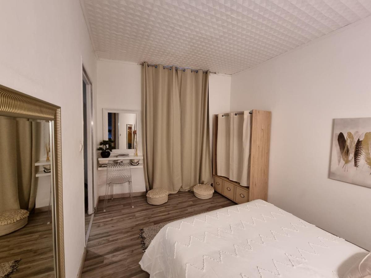 T Ô Luberon Apartment Cavaillon Luaran gambar
